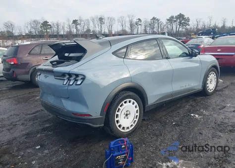 2024 Ford Mustang Mach-E Gt z USA, uszkodzony, nr VIN 3FMTK4SX5RMA30643